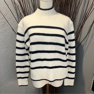 🌺NWT PRIMARK NAVY AND WHITE STRIPED SWEATER SIZE SMALL🌺